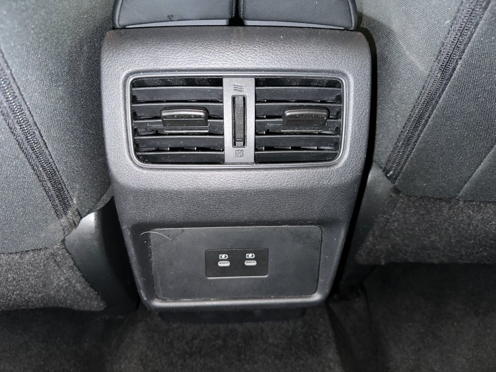 Used 2024 Nissan Rogue SV AWD/4WD image 19