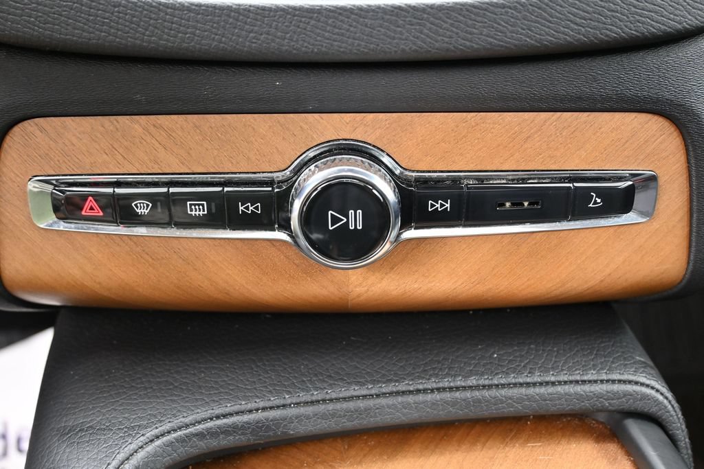 Used 2021 Volvo XC90 T8 Inscription Expression w/ Climate Package AWD/4WD image 26