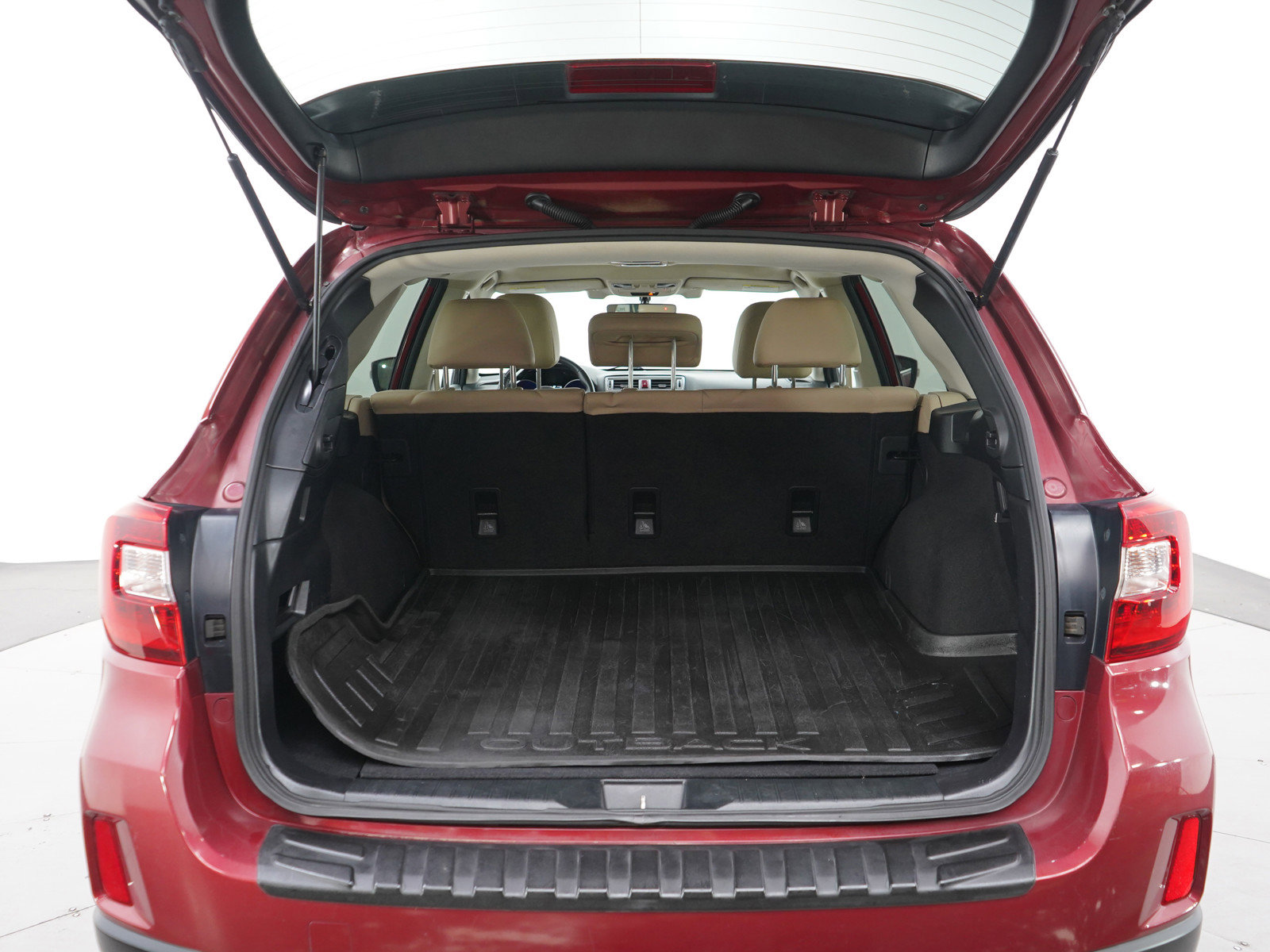 Used 2017 Subaru Outback 3.6R Limited image 16