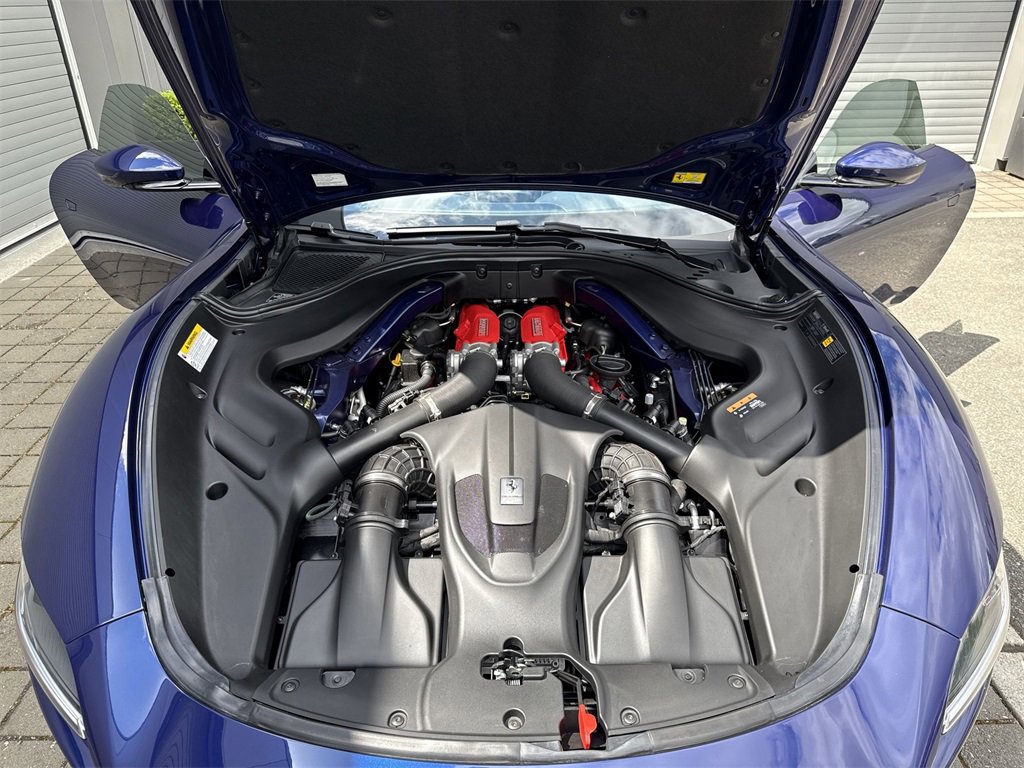 Certified 2023 Ferrari Roma image 25