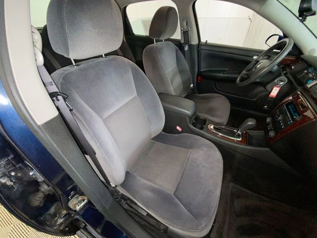 Used 2009 Chevrolet Impala LT FWD image 15