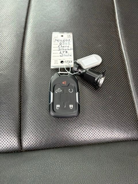 Used 2022 Chevrolet Silverado 2500 LTZ w/ LTZ Convenience Package image 6