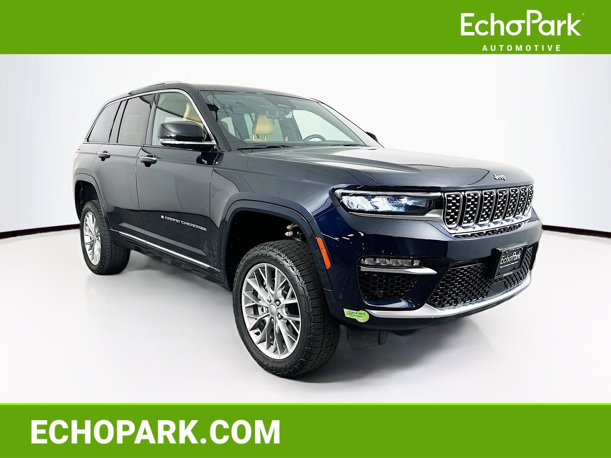 Used 2023 Jeep Grand Cherokee Summit w/ Advanced Protech Group IV image 1