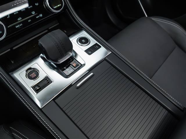 New 2025 Jaguar F-PACE R-Dynamic S AWD/4WD image 28