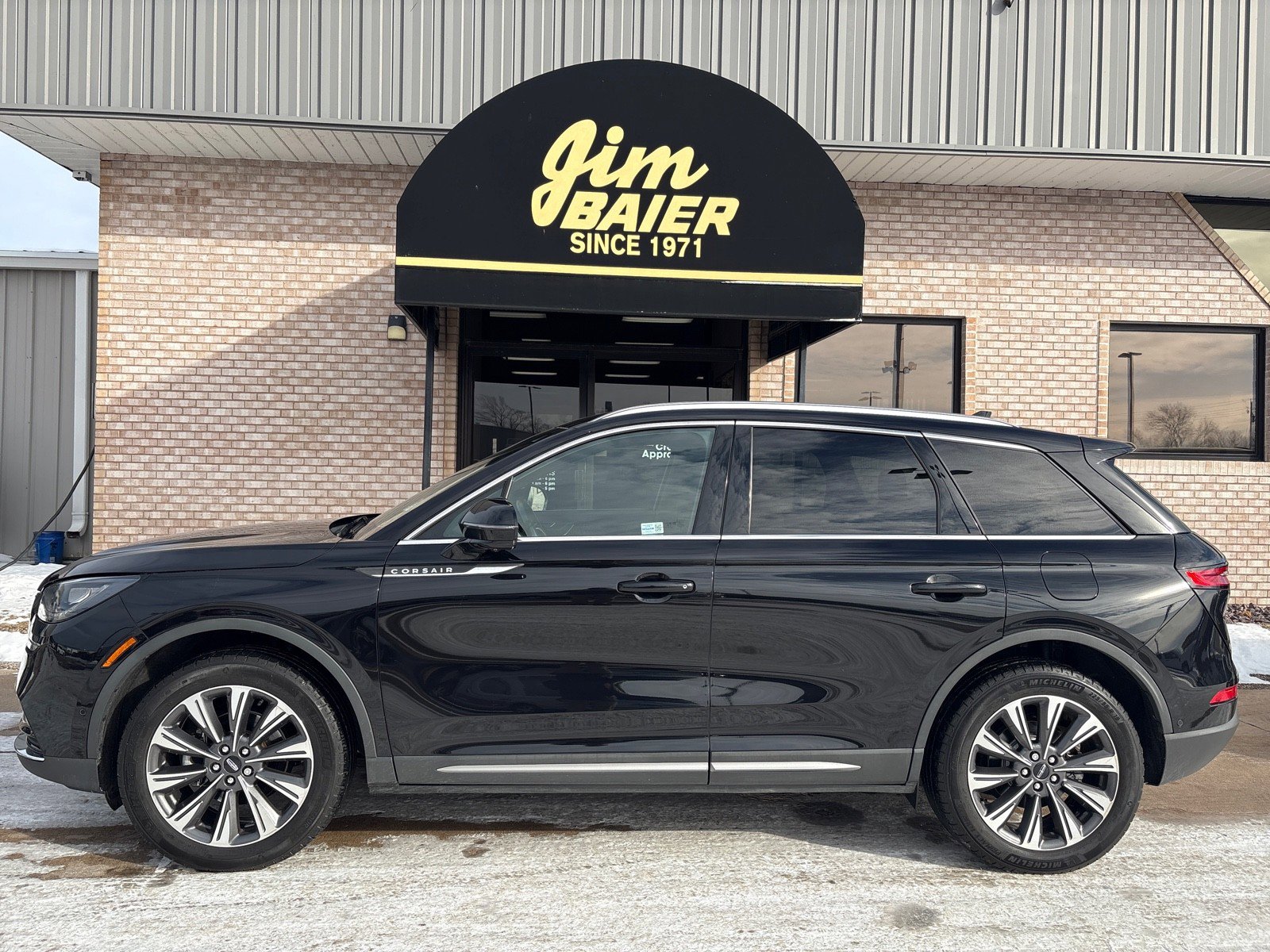 Used 2022 Lincoln Corsair Reserve w/ Equipment Group 201A image 2