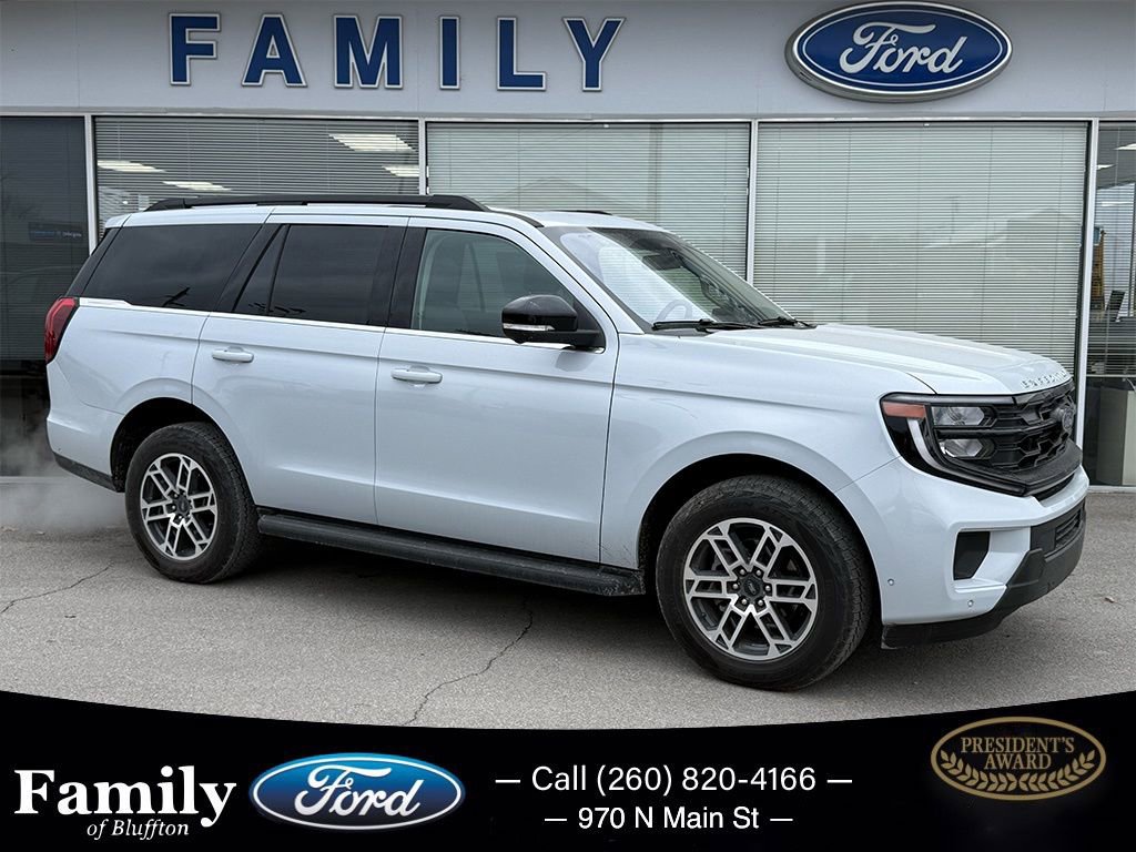 Used 2025 Ford Expedition Active video 1