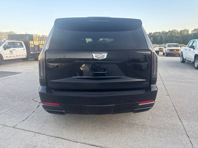 Used 2026 Cadillac Escalade Platinum Sport w/ LPO, ONYX Package AWD/4WD image 4
