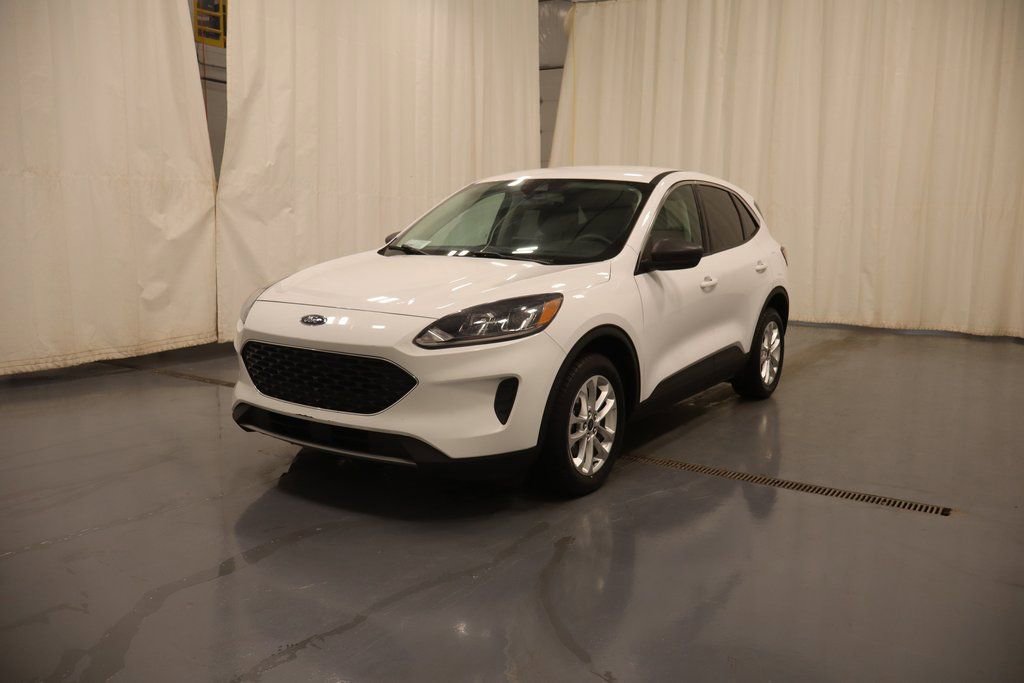 Used 2022 Ford Escape SE image 5