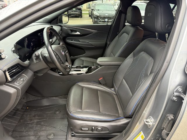 Used 2024 Buick Envista Sport Touring w/ Convenience I Package FWD image 20