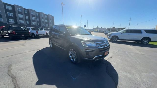 Used 2019 Ford Explorer Limited w/ Class III Trailer Tow Package AWD/4WD image 2