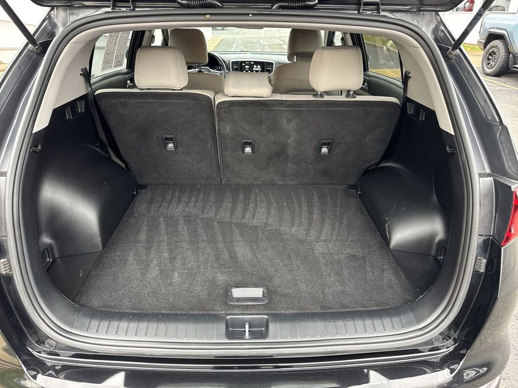 Used 2021 Kia Sportage LX image 23