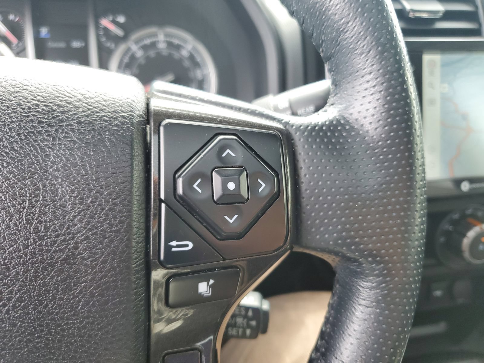 Used 2023 Toyota 4Runner TRD Off-Road Premium w/ Moonroof Package AWD/4WD image 21