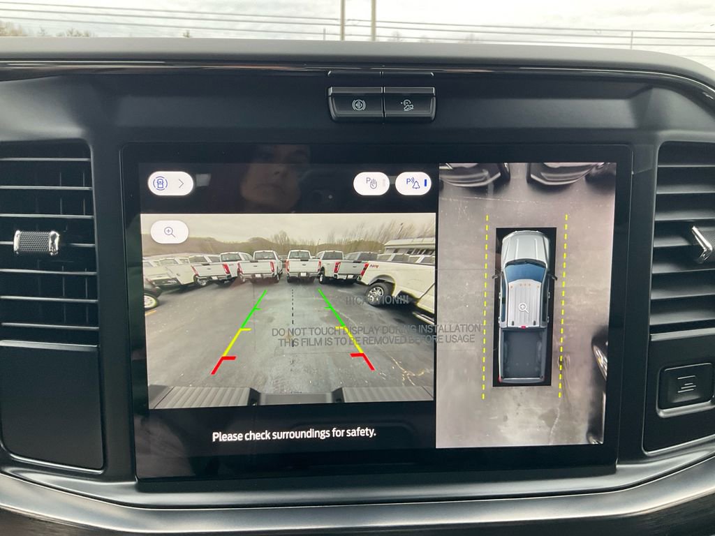 New 2026 Ford F250 Lariat w/ Black Appearance Package image 23