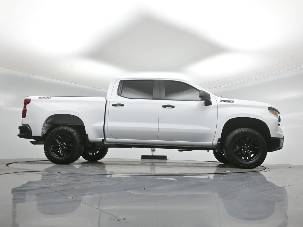 Used 2024 Chevrolet Silverado 1500 Custom Trail Boss w/ LPO, Dark Essentials Package AWD/4WD image 45