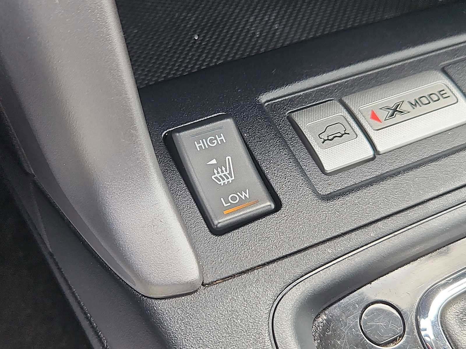 Used 2016 Subaru Forester 2.5i Touring w/ Eyesight & Navigation System image 24