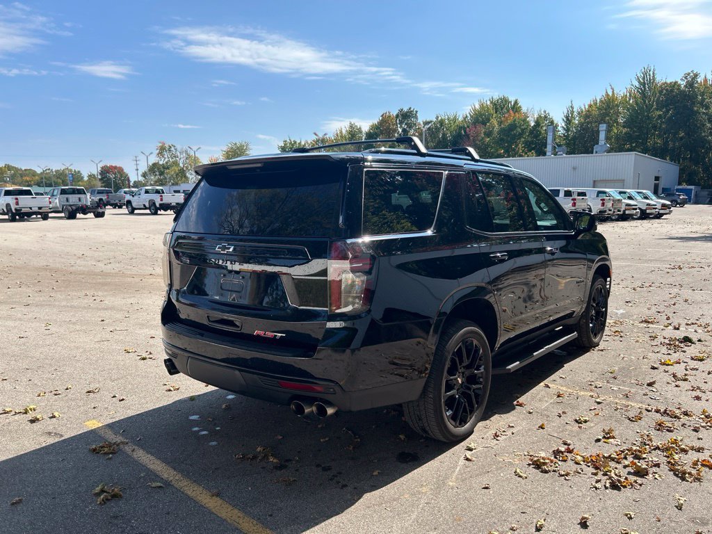 Used 2023 Chevrolet Tahoe RST w/ Sport Performance Package AWD/4WD image 3