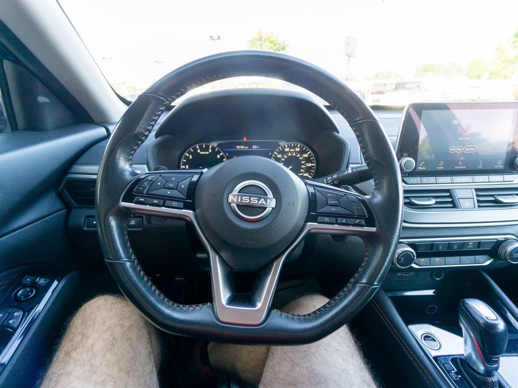 Used 2023 Nissan Altima 2.5 SR image 18