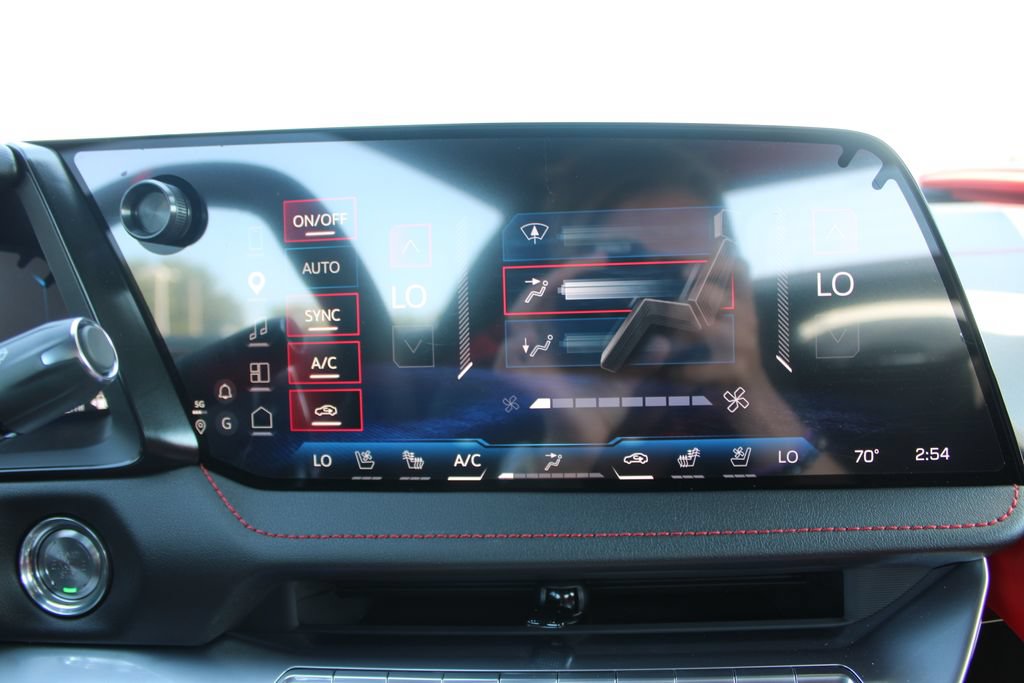 New 2027 Chevrolet Corvette Stingray Convertible w/ Battery Protection Package RWD image 51