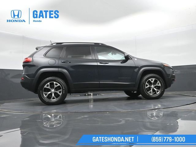 Used 2017 Jeep Cherokee Trailhawk w/ Comfort/Convenience Group image 42