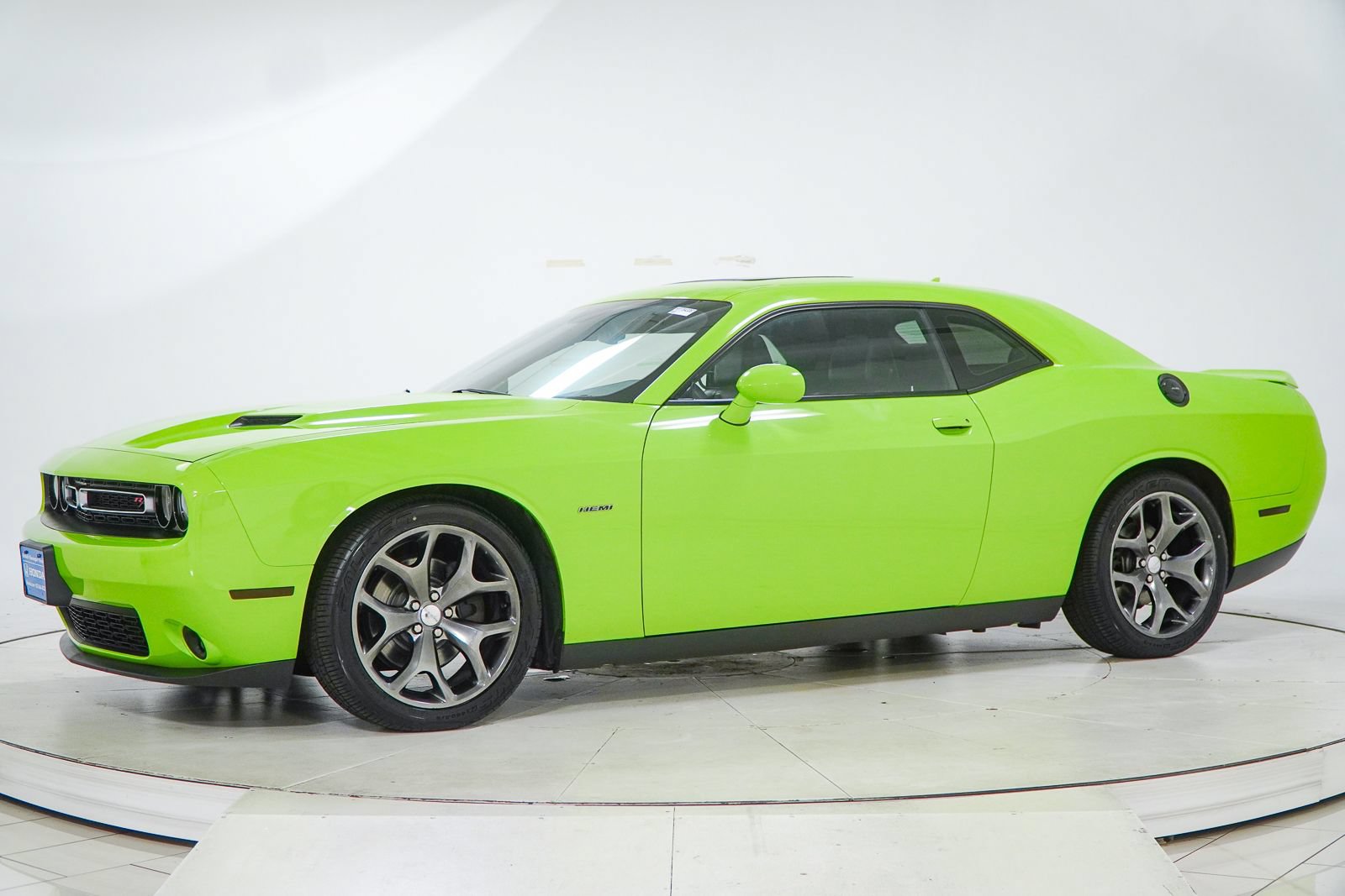Used 2015 Dodge Challenger R/T Plus RWD image 4