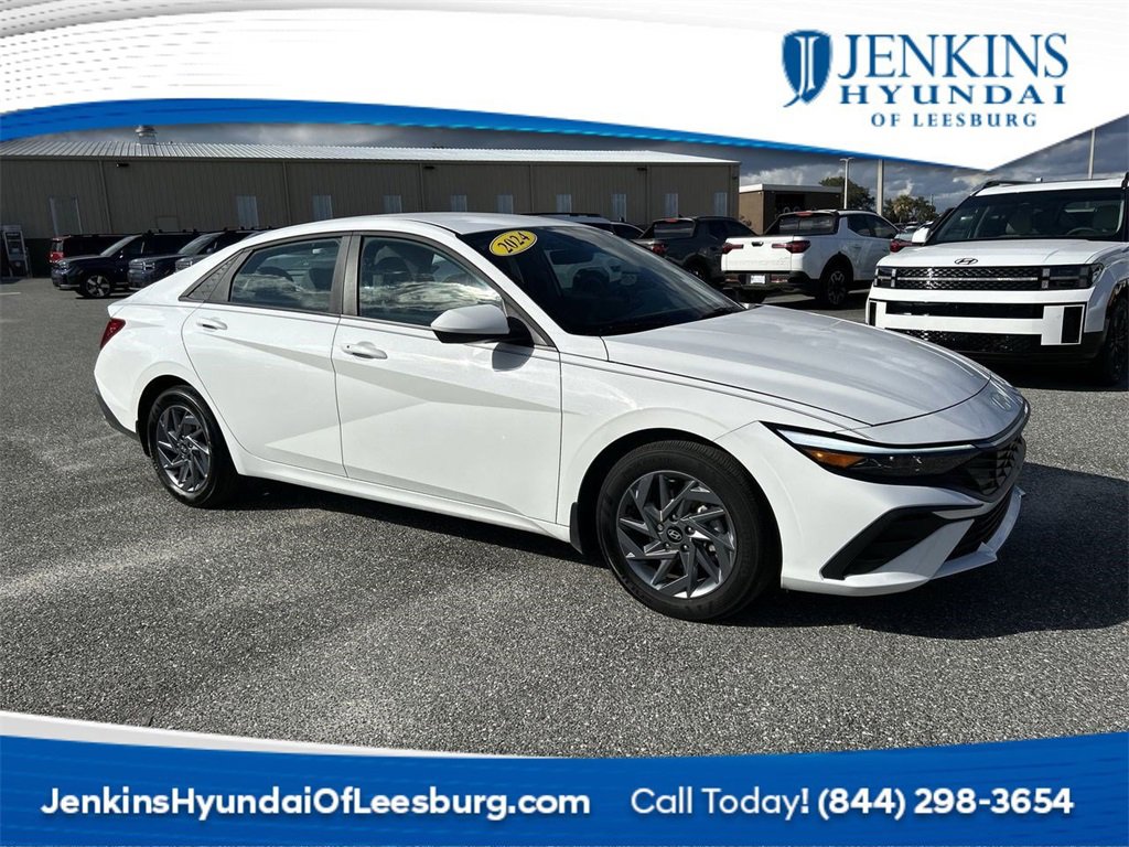 Certified 2024 Hyundai Elantra SEL image 1