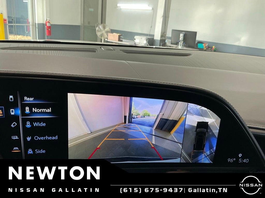 Used 2021 Cadillac Escalade ESV Sport Platinum RWD image 9