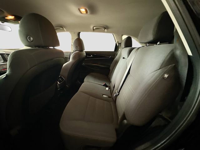 Used 2019 Kia Sorento LX image 23
