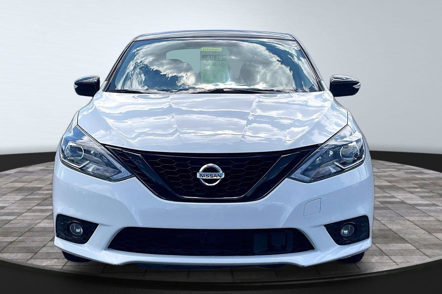 Used 2018 Nissan Sentra SR w/ SR Midnight Edition Package FWD image 2