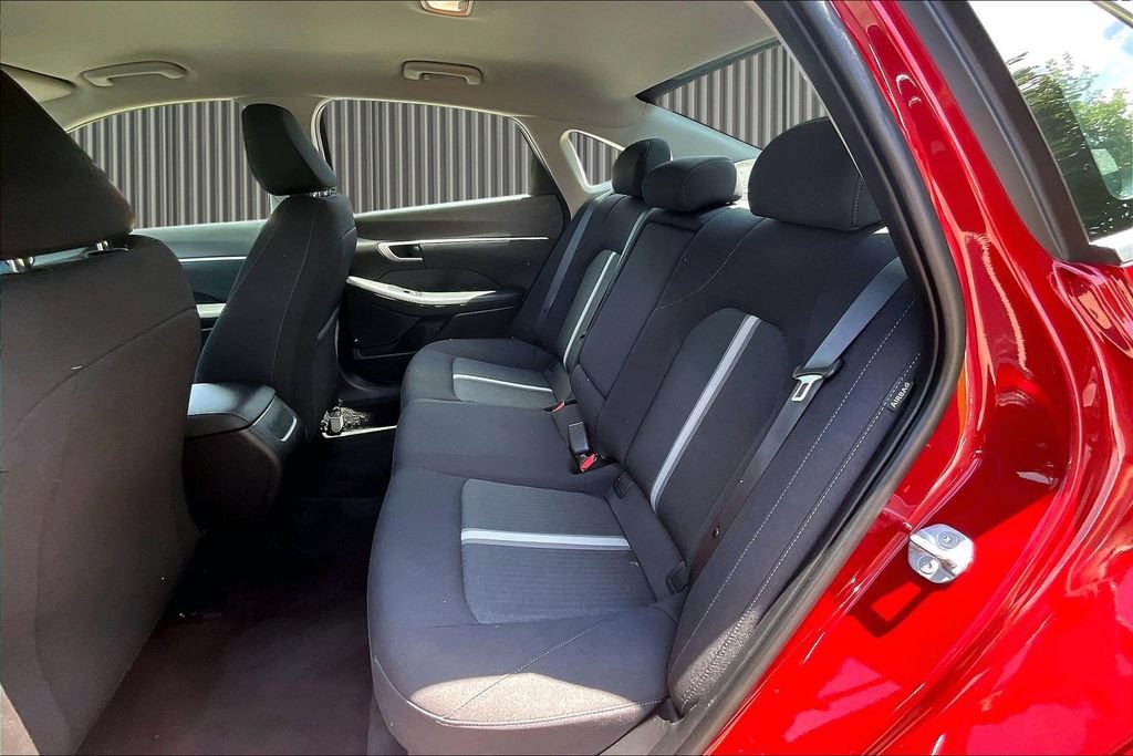 Used 2025 Hyundai Sonata SEL FWD image 26