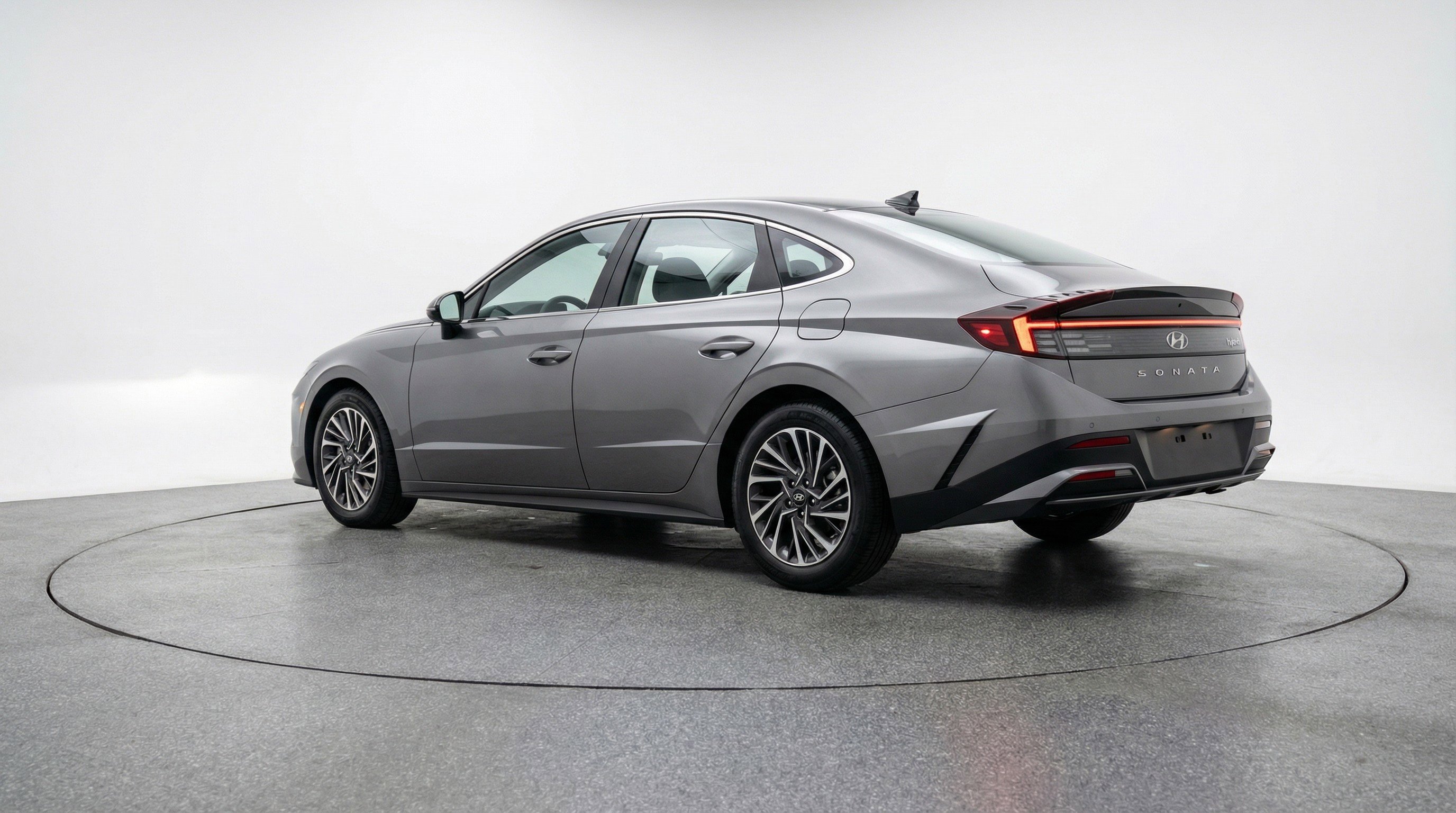 Used 2025 Hyundai Sonata SEL FWD image 6