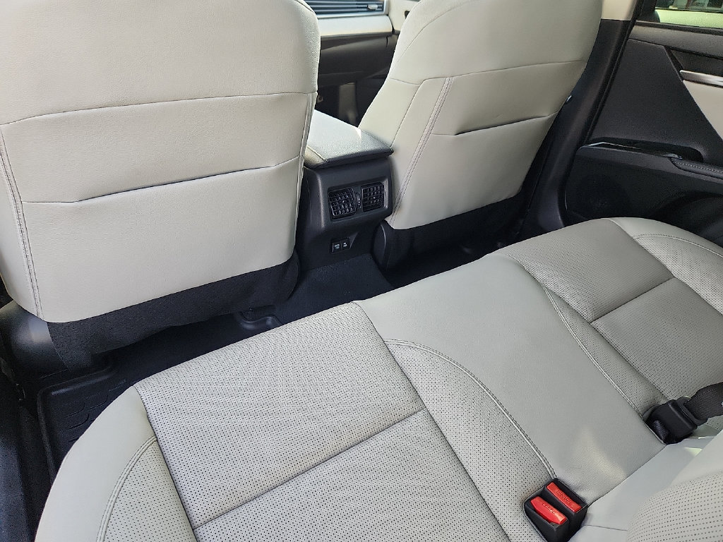 Certified 2025 Toyota Camry XLE w/ Premium Plus Package AWD/4WD image 11