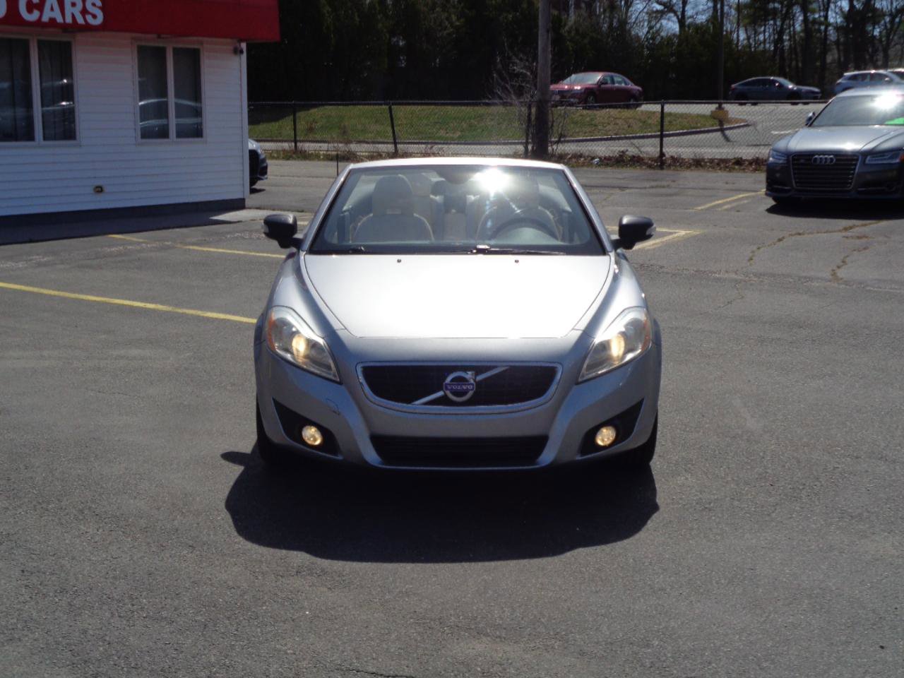 Used 2011 Volvo C70 T5 w/ Convenience Pkg FWD image 11