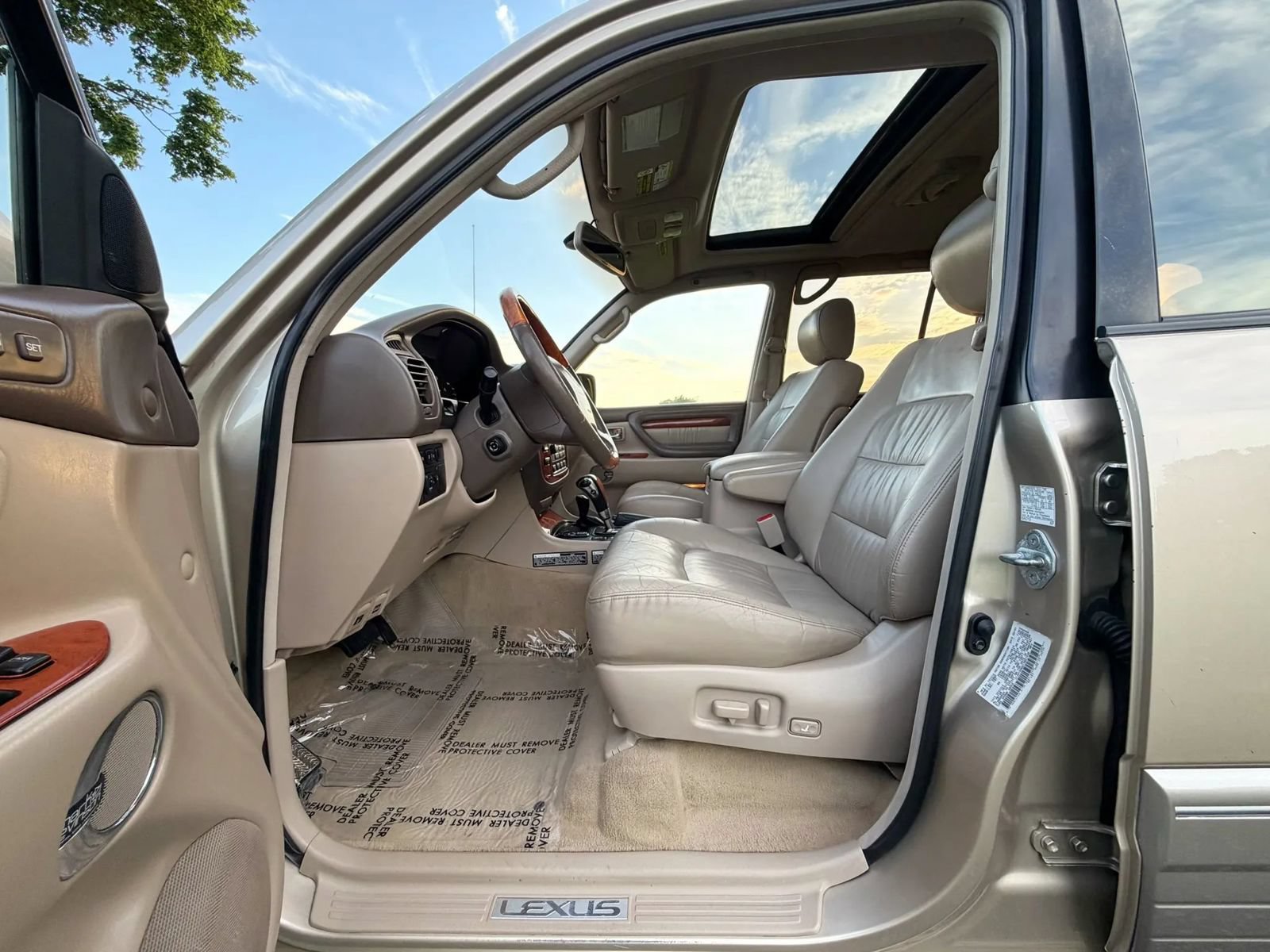Used 2001 Lexus LX 470 4WD image 50