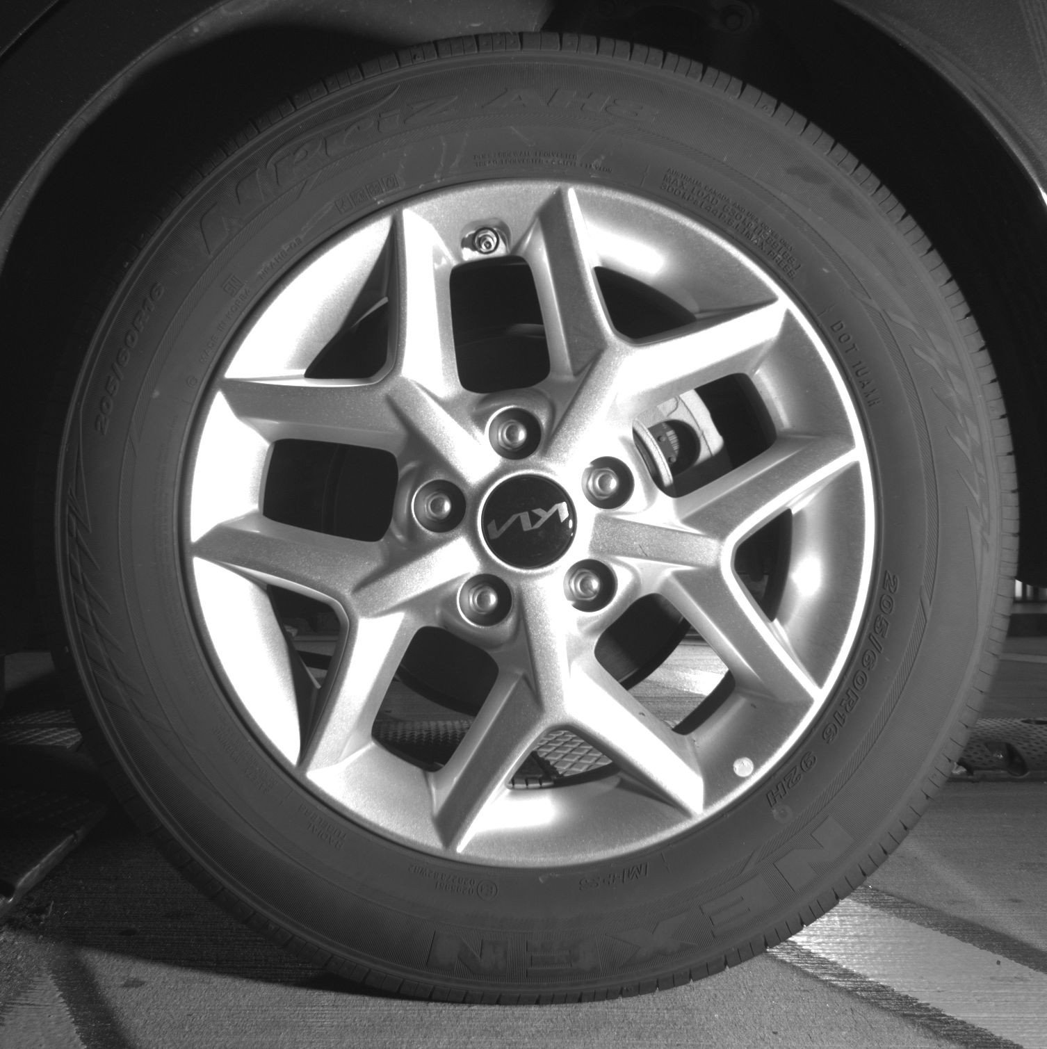 Used 2025 Kia Soul LX w/ LX Technology Package FWD image 14