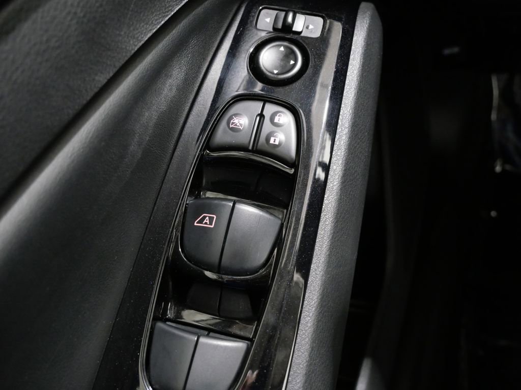 Used 2024 Nissan Altima 2.5 SR image 12