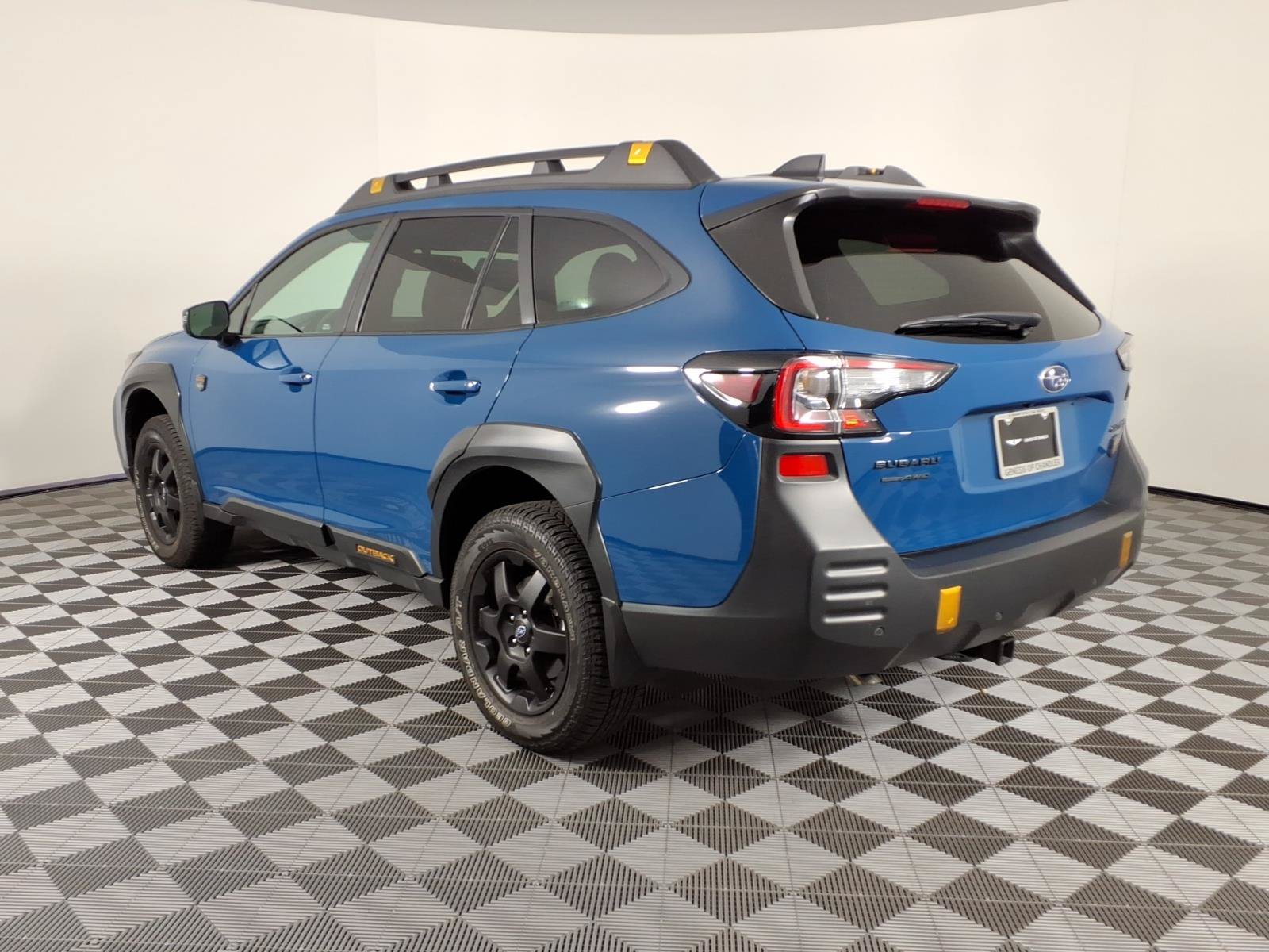 Used 2025 Subaru Outback Wilderness w/ Wilderness Package AWD/4WD image 3