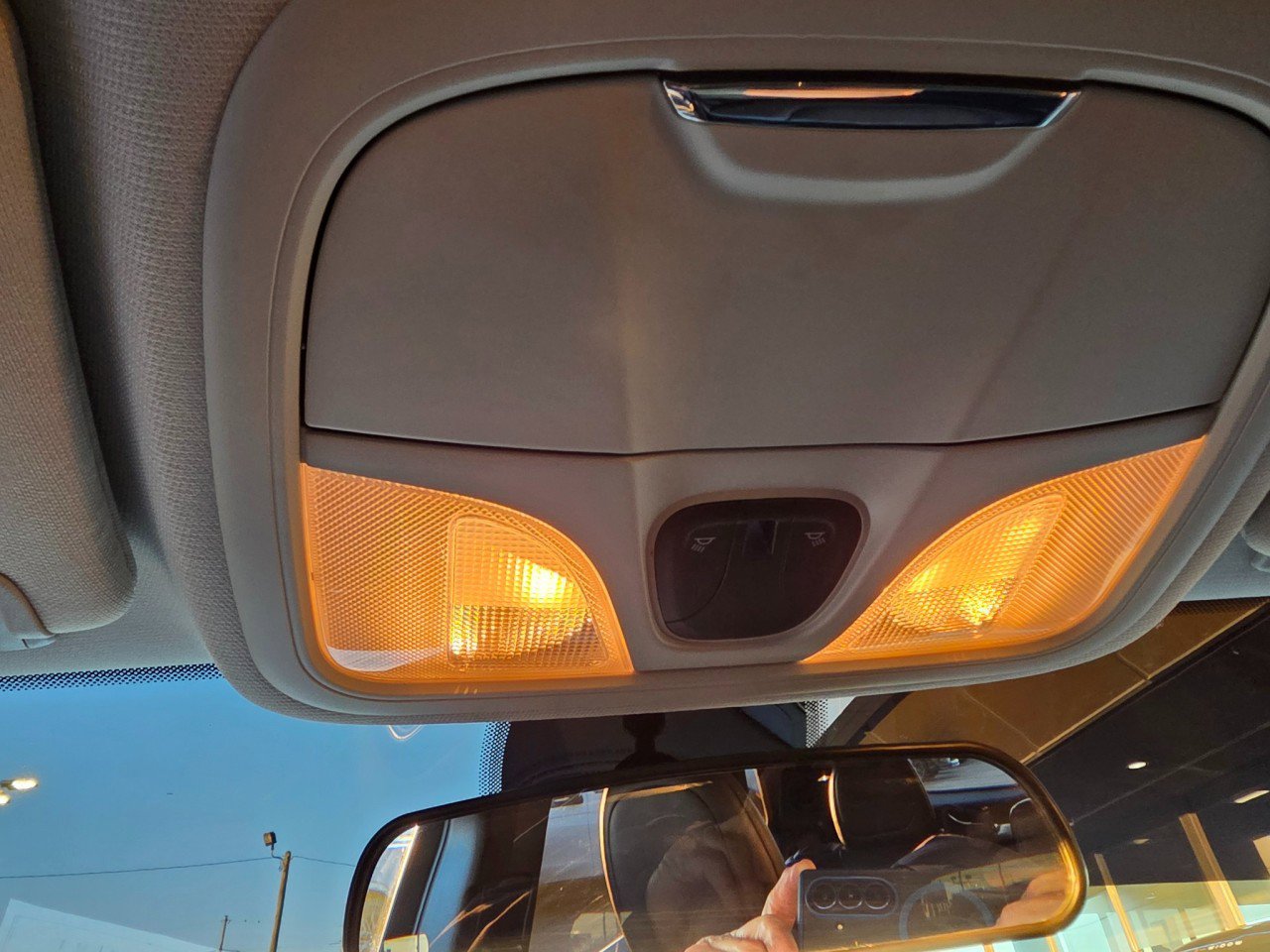 Used 2020 Jeep Cherokee Latitude Plus w/ Cold Weather Group image 29