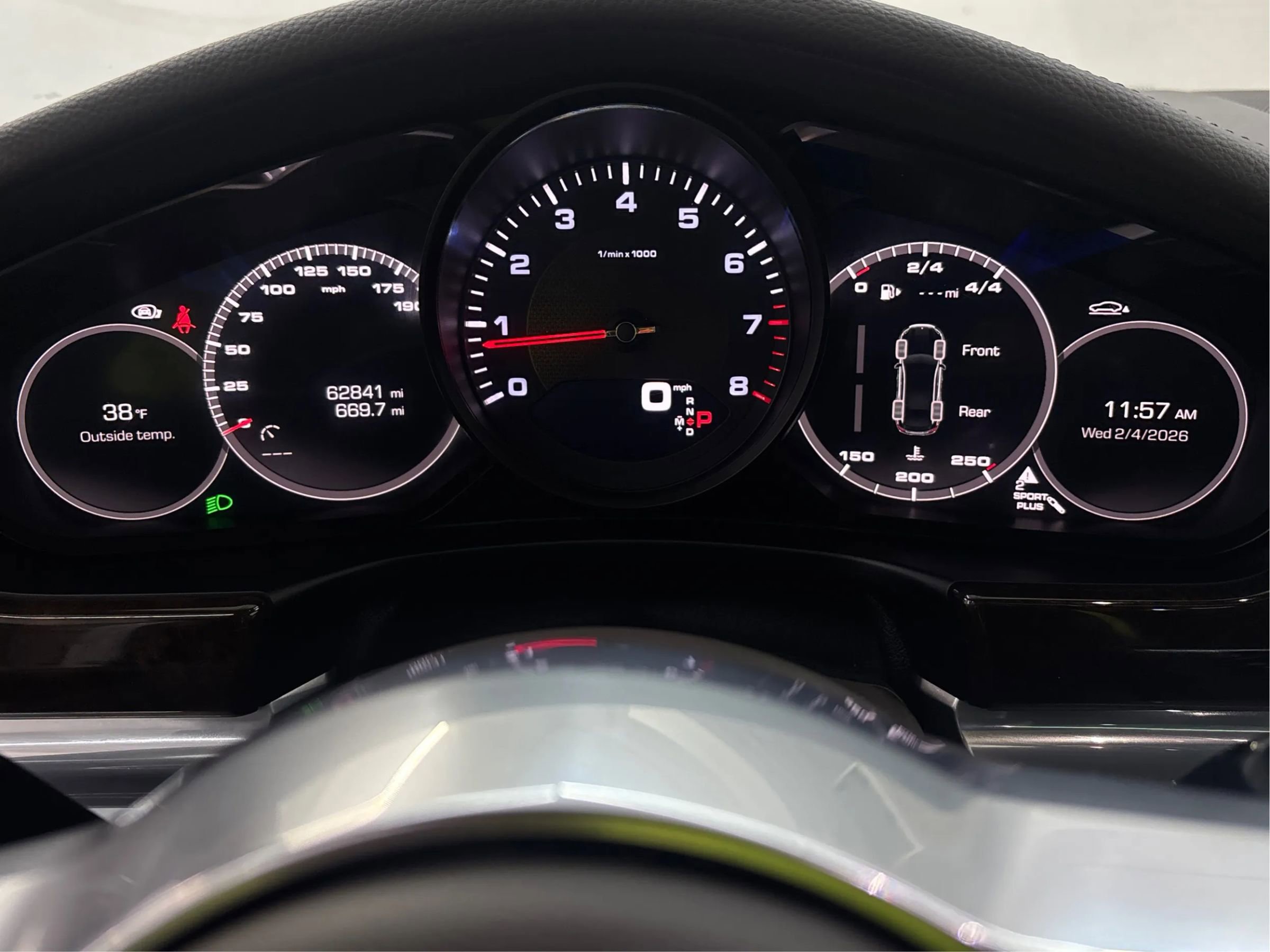 Used 2017 Porsche Panamera image 23