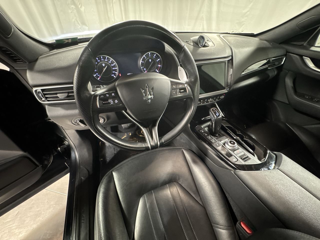 Used 2023 Maserati Levante Modena image 16