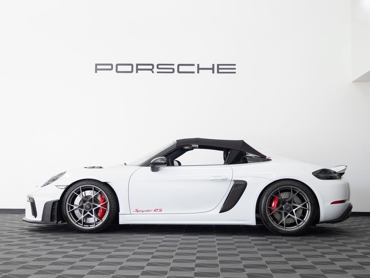 Certified 2024 Porsche 718 Boxster Spyder RS RWD image 2