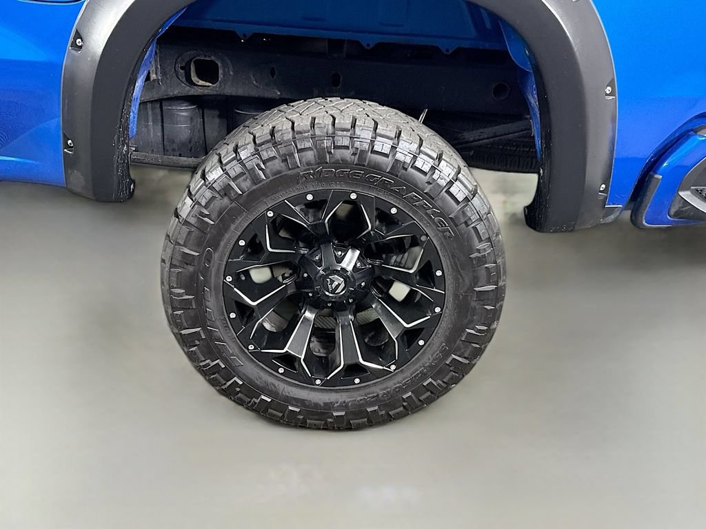 Used 2022 Chevrolet Silverado 1500 Custom w/ LPO, Dark Essentials Package AWD/4WD image 31