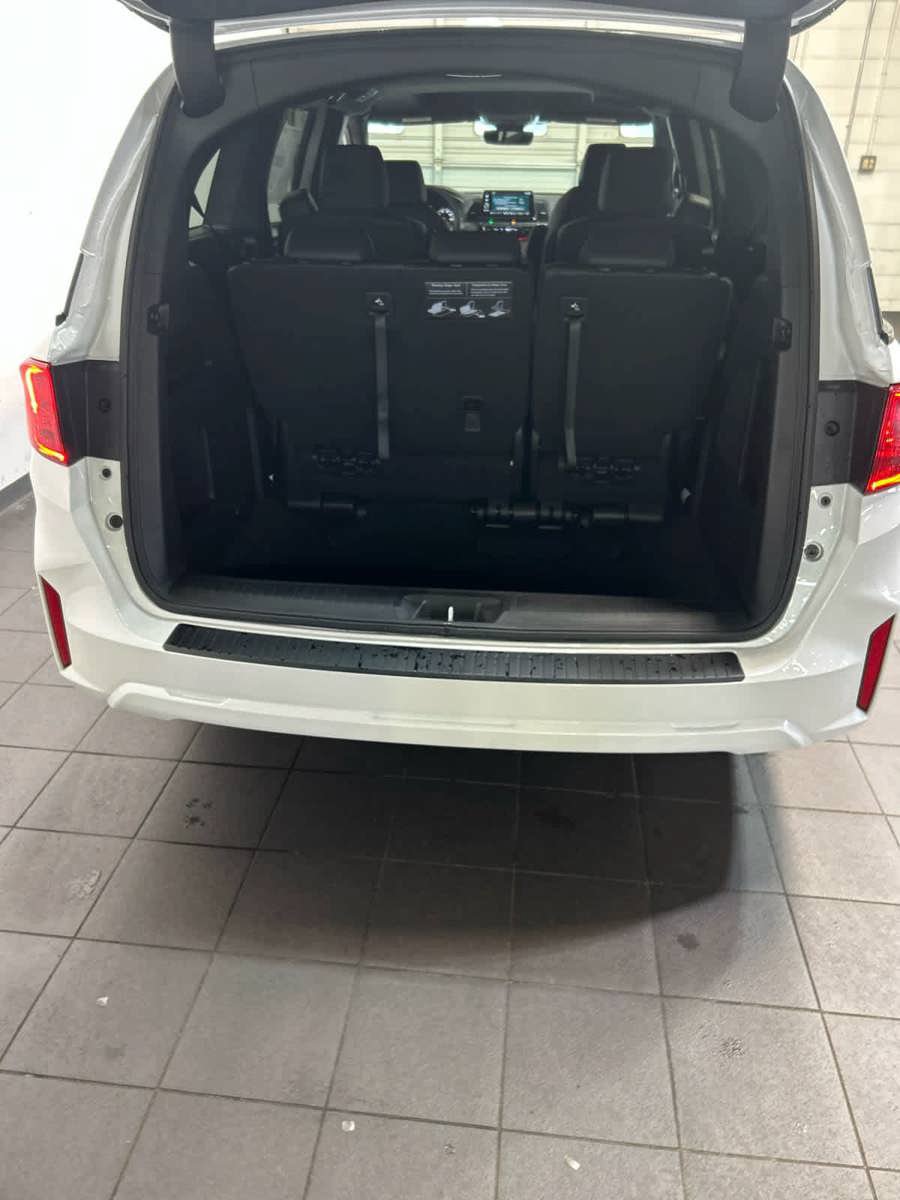 New 2026 Honda Odyssey Sport-L image 11