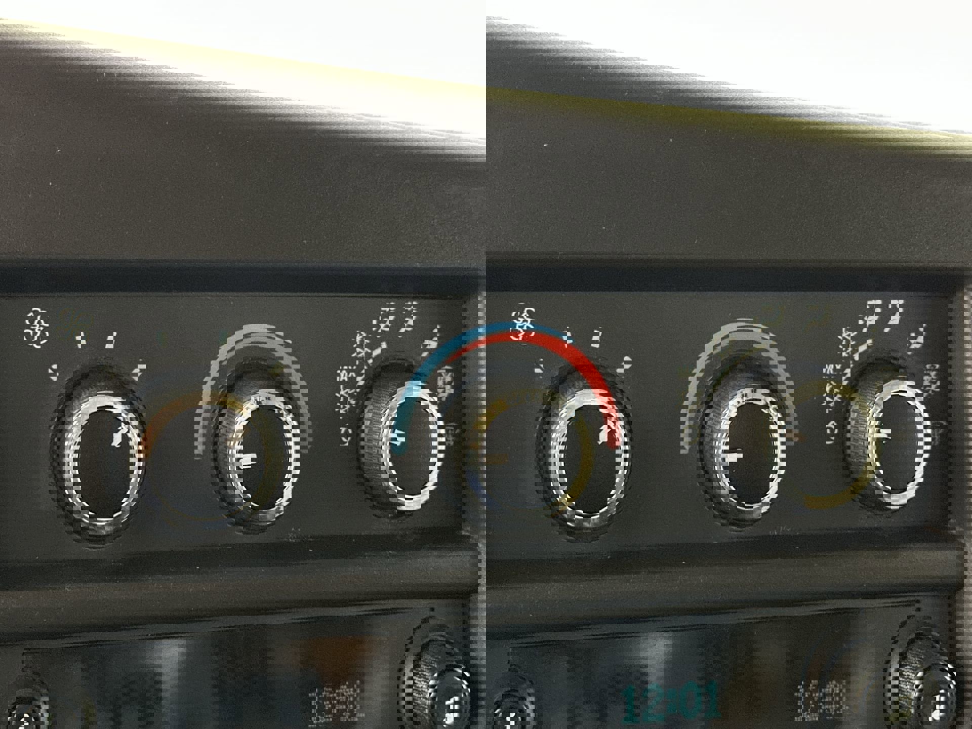 Used 2020 Chevrolet Express 3500 image 23