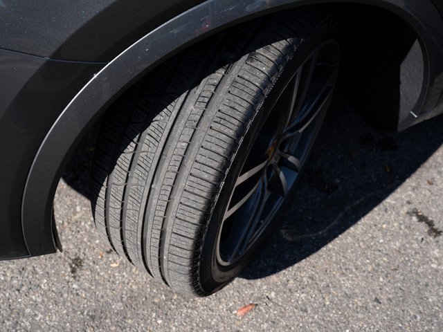 Certified 2022 Porsche Cayenne Turbo image 13