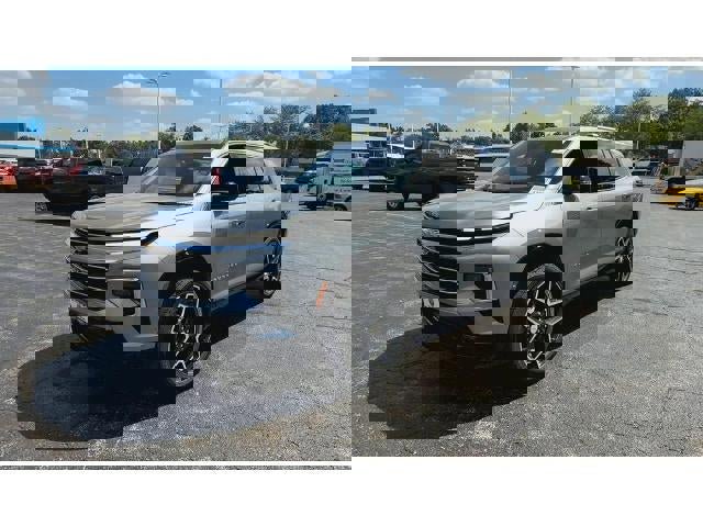 New 2026 Chevrolet Traverse High Country w/ LPO, Floor Liner Package image 4