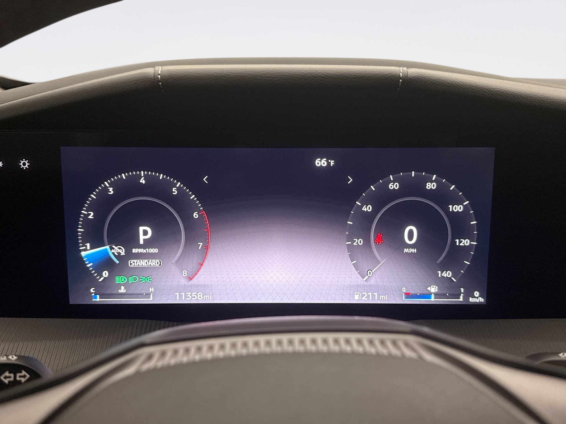 Used 2025 Nissan Murano SV AWD/4WD image 9