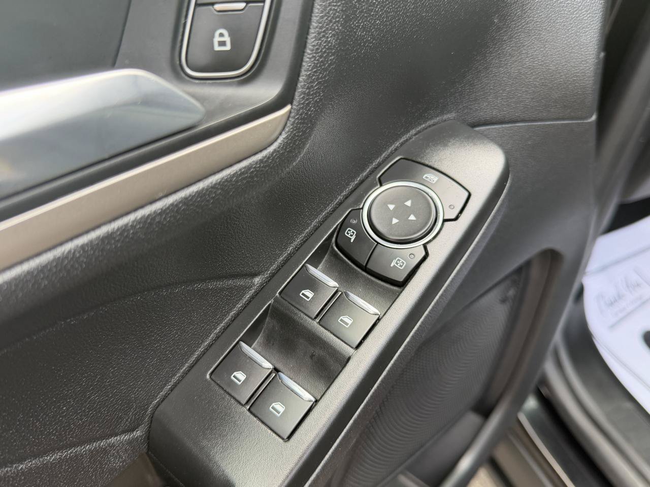 Used 2022 Ford Escape SEL AWD/4WD image 15