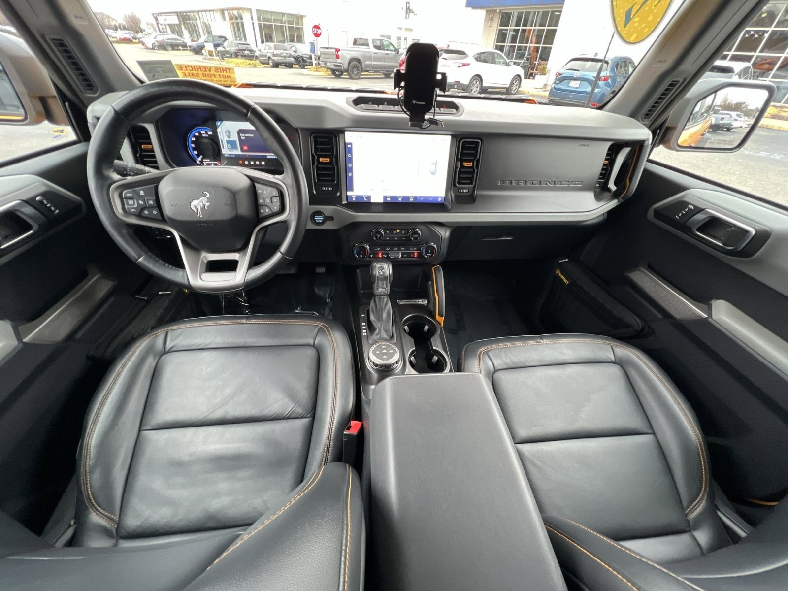 Used 2022 Ford Bronco Badlands image 2