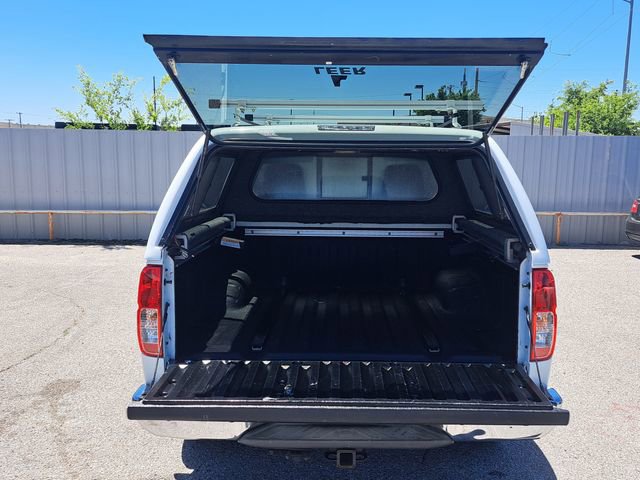 Used 2016 Nissan Frontier SL w/ Moonroof Package AWD/4WD image 8