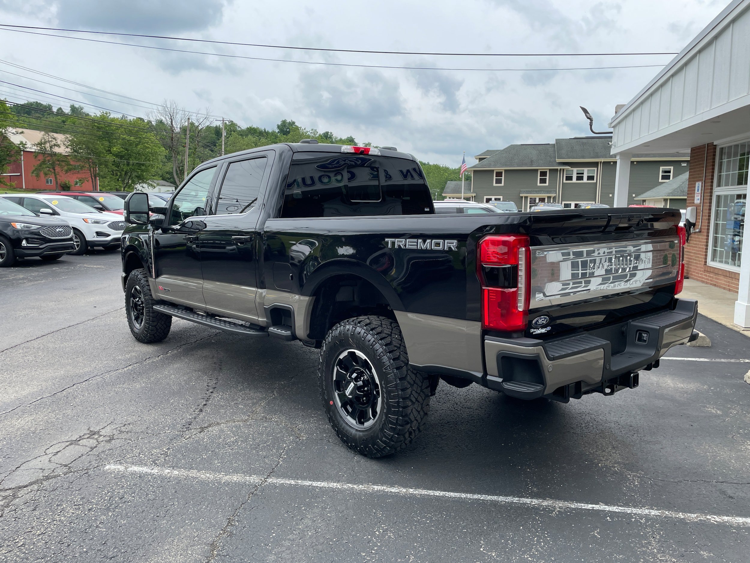 New 2026 Ford F250 King Ranch w/ Tremor Off-Road Package AWD/4WD image 9